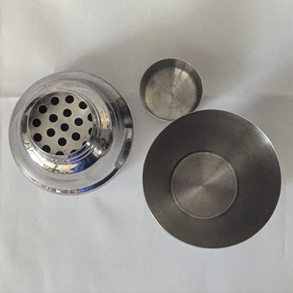 3 for $20 Small single drink cocktail shaker, silver - Picture 4 of 4